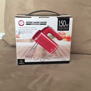 Retro Hand Mixer 150w .... Brand: Chef’s Corner